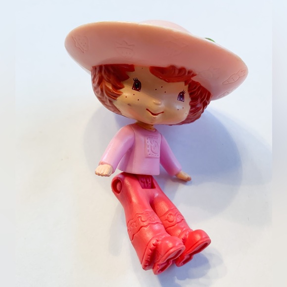 Strawberry Shortcake 2006 Happy Meals Toy. - Picture 1 of 8